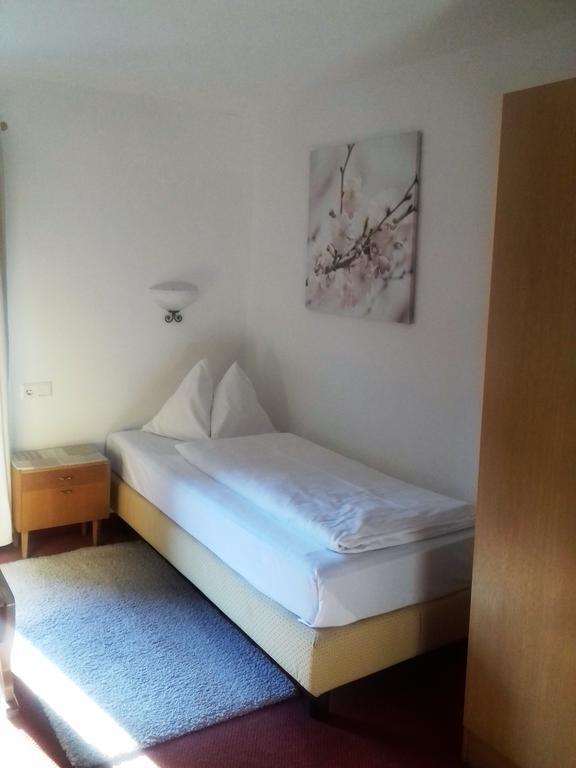 Standard Single Room,399126165:JPEG